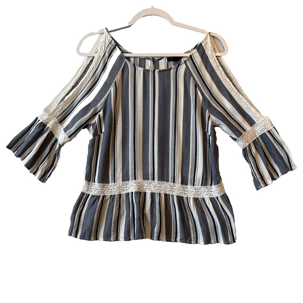 Bepop Boho Striped Cold Shoulder Top Crochet Lace Trim Bell Sleeve Peplum M Chic